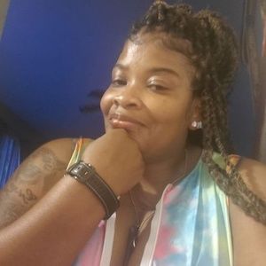 Meet your Posher, Gina m